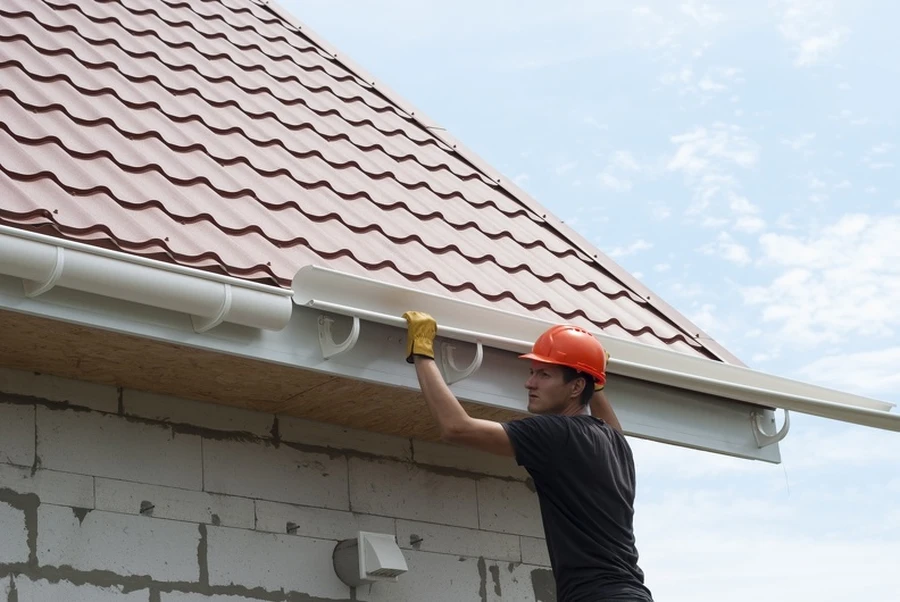 Common Gutter Issues And How To Fix Them Effectively in Whitakers NC
